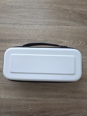 White VR Headset Carrying Case- PlayStation Portal Remote Player
